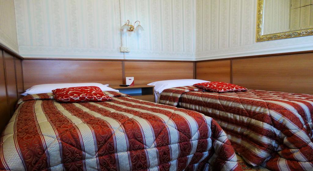 Hotel Cristina Rome Room photo
