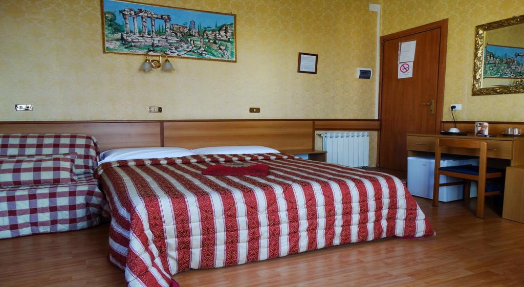Hotel Cristina Rome Room photo